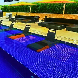 The Mini Eton Tower Makati 3* Makati City